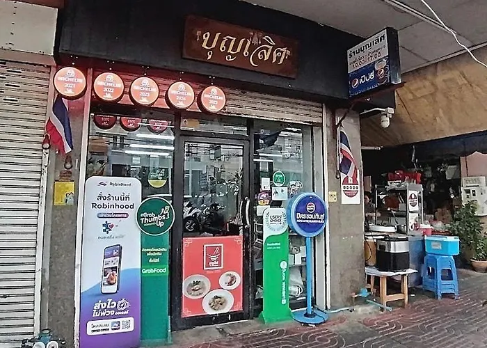 Boonlert Egg Noodle Bangkok